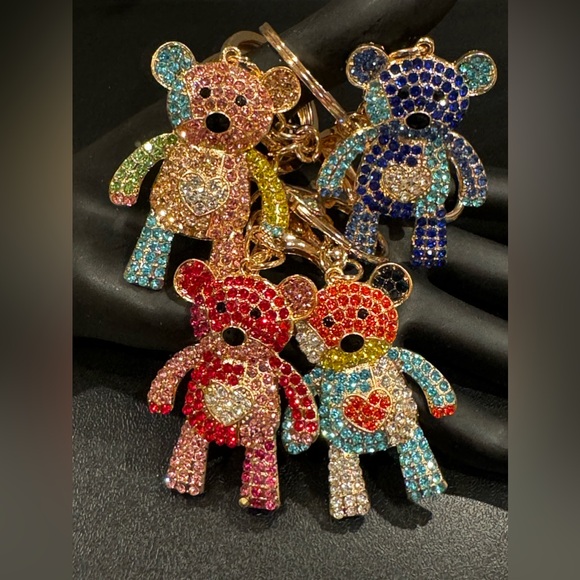 BAG CHARM  Gold Tone Clear Heart Blue Crystal Bear Bag Charm Keychain Mint - Picture 7 of 7